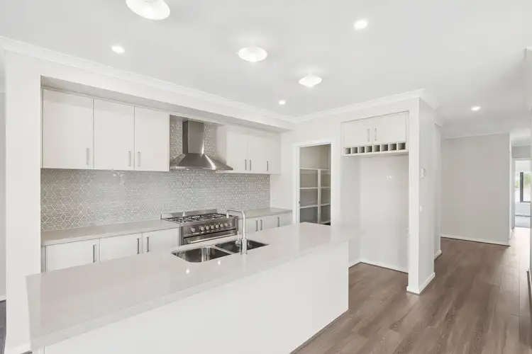 Second view of Homely house listing, 26 Raindrop Circuit, Fraser Rise VIC 3336