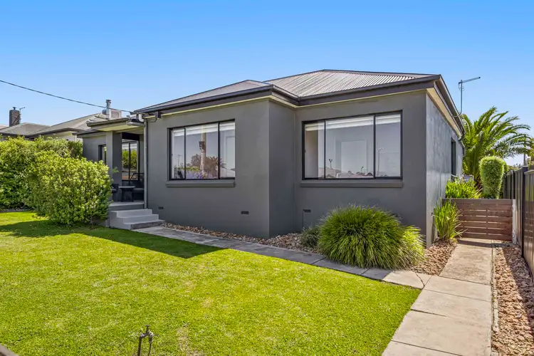 11 Lowe Street, Ararat VIC 3377