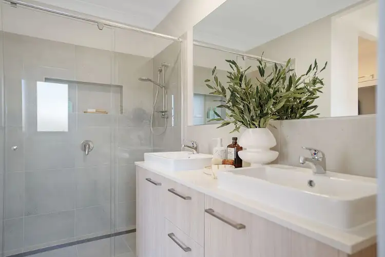Fifth view of Homely house listing, 8 Sierra Way, Chisholm NSW 2322