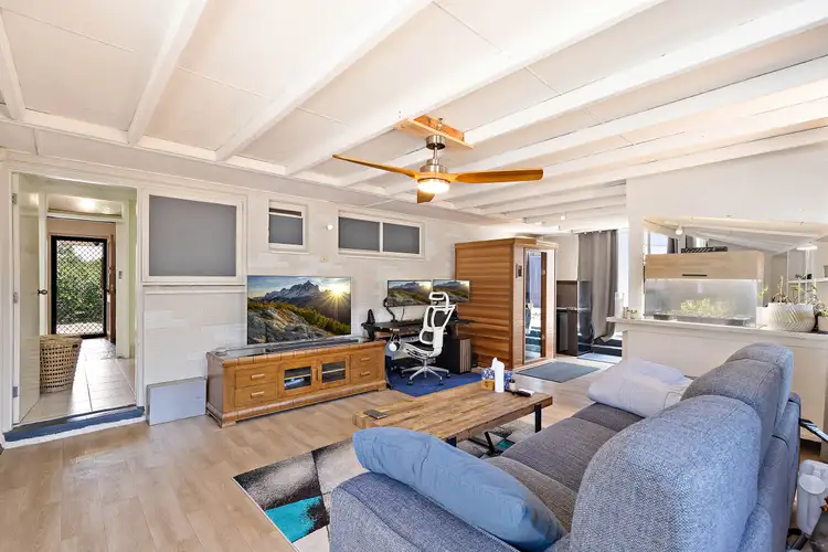 Sixth view of Homely house listing, 2 Casserley Way, Orelia WA 6167