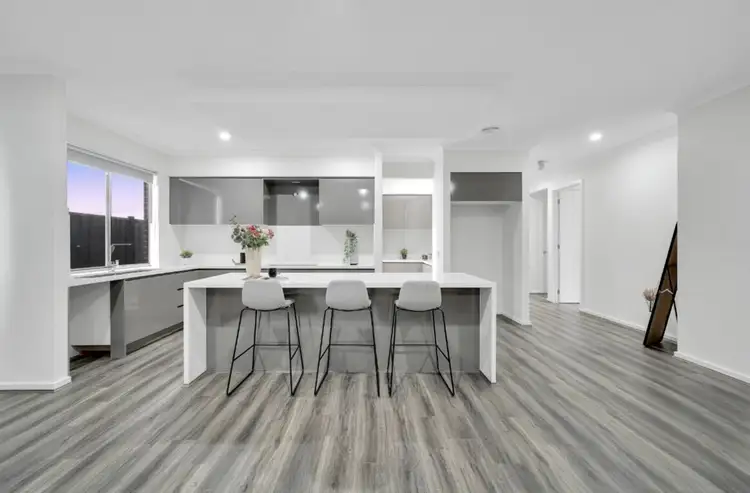 Second view of Homely house listing, 62 Buckingham Boulevard, Strathtulloh VIC 3338