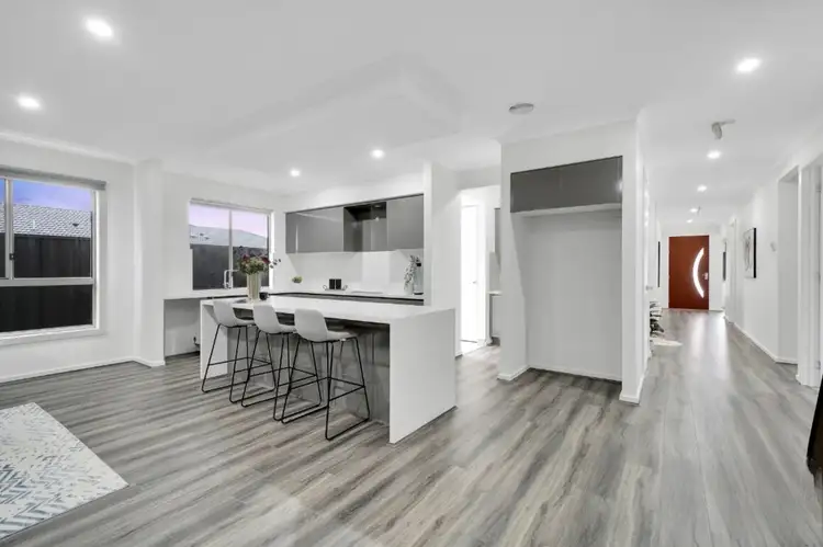 Third view of Homely house listing, 62 Buckingham Boulevard, Strathtulloh VIC 3338