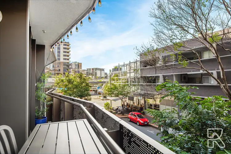 Third view of Homely apartment listing, 206/7 Chester Street, Newstead QLD 4006