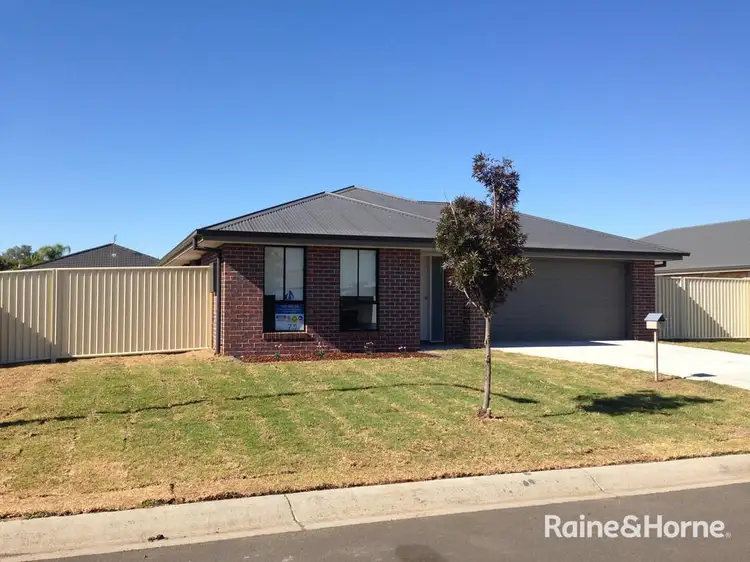 8 Lambert Street, Tamworth NSW 2340
