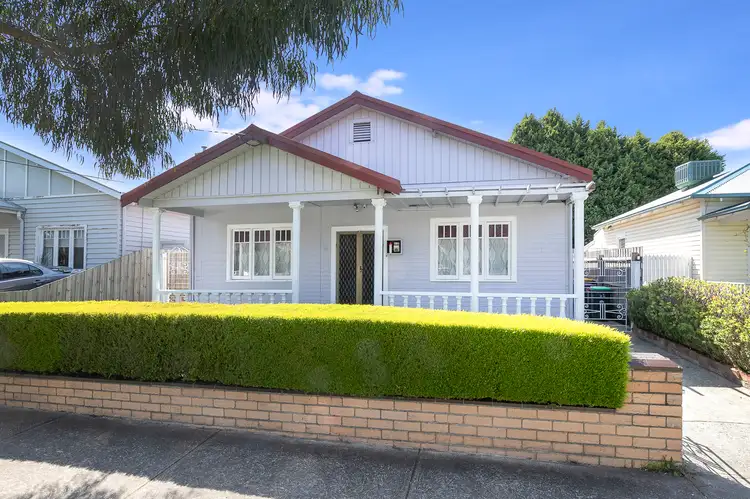 42 Abeckett Street