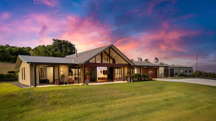 324 Wigton Road, Woodmillar QLD 4625
