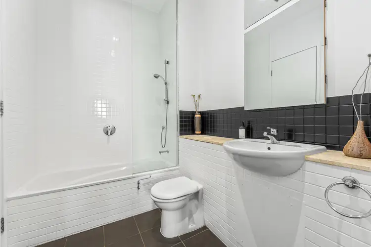 Sixth view of Homely apartment listing, 610/103-107 Oxford Street, Collingwood VIC 3066