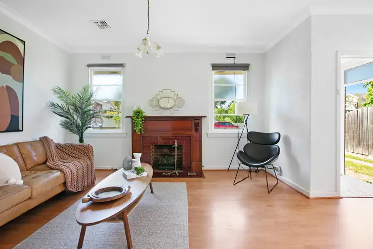 17 Taylor Avenue, Reservoir VIC 3073