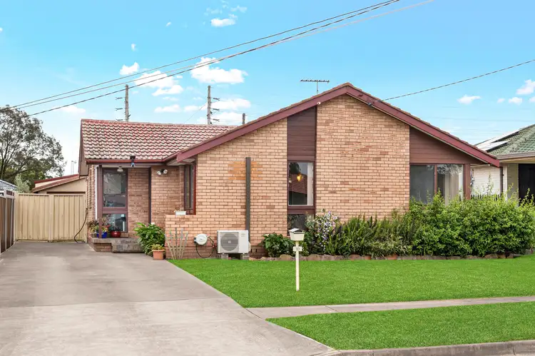 10 Pangari Crescent, Dharruk NSW 2770