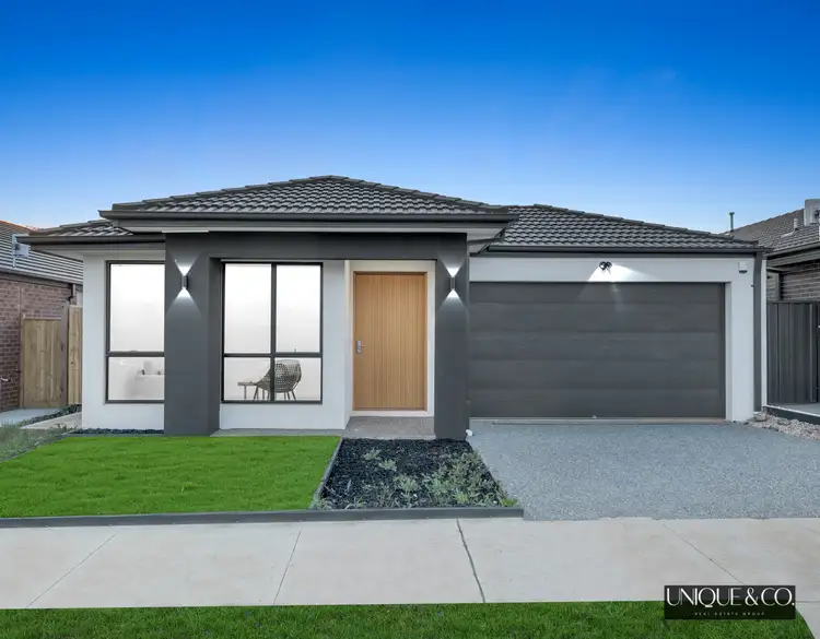 Second view of Homely house listing, 88 Clipstone Crescent, Fraser Rise VIC 3336