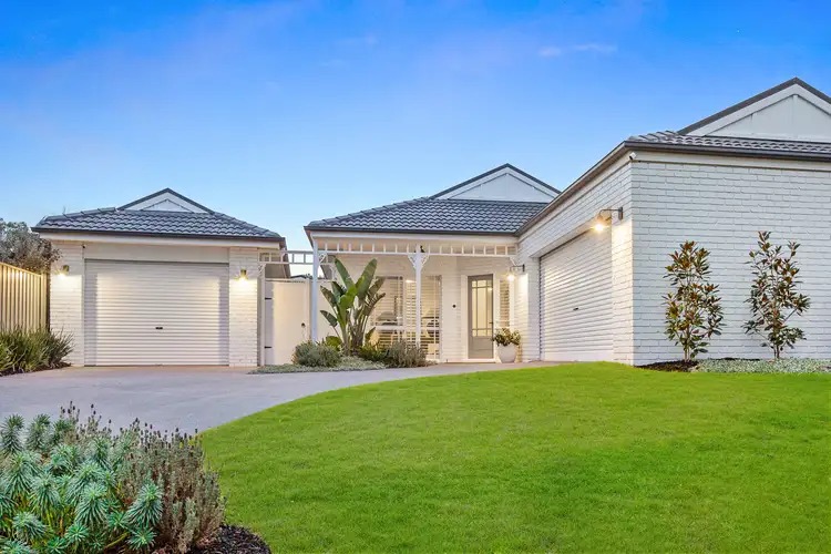 4 Kensington Avenue, Frankston South VIC 3199