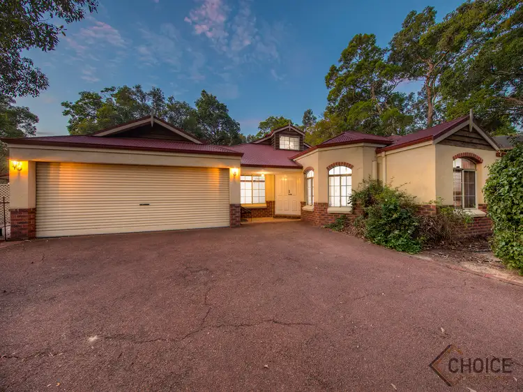 12 Shasta Road, Lesmurdie WA 6076