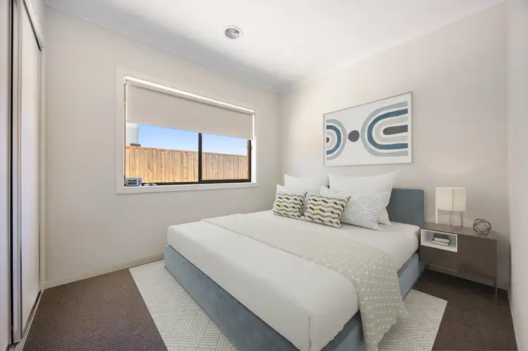 Sixth view of Homely house listing, 8 Sunlight Avenue, Clyde North VIC 3978