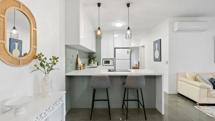 Fifth view of Homely apartment listing, 6/327-329 Lake Street, Cairns North QLD 4870