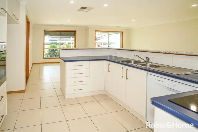 Sixth view of Homely house listing, 13 Dundale Crescent, Estella NSW 2650