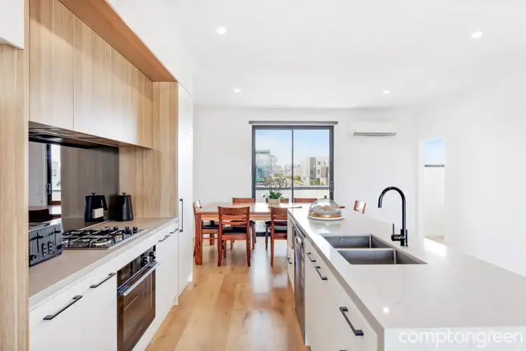 Fourth view of Homely townhouse listing, 8 Wetland Drive, Williamstown VIC 3016