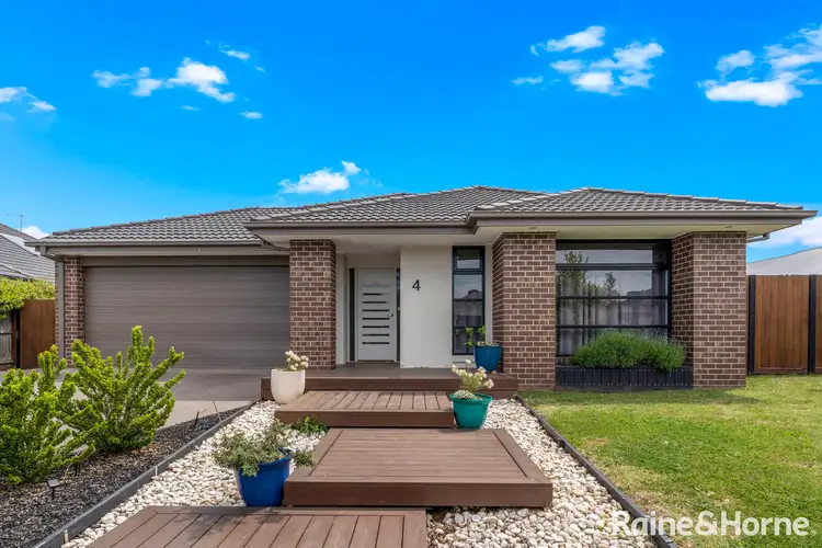 4 Melaleuca Boulevard