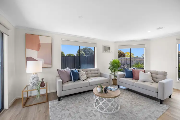 Fifth view of Homely house listing, 1/48 Gabrielle Crescent, Gladstone Park VIC 3043