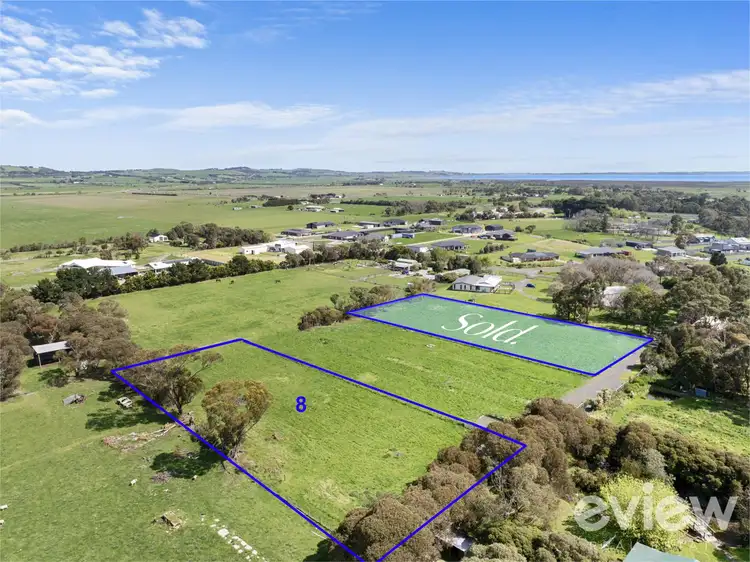 8 Lynlee Place, Bass VIC 3991