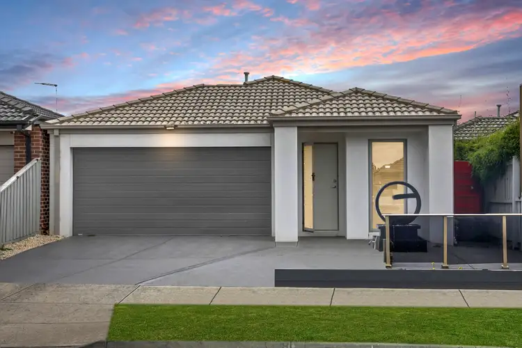 16 Bernwood Road, Mickleham VIC 3064