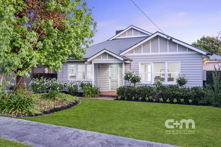 25 Lex Grove, Oak Park VIC 3046