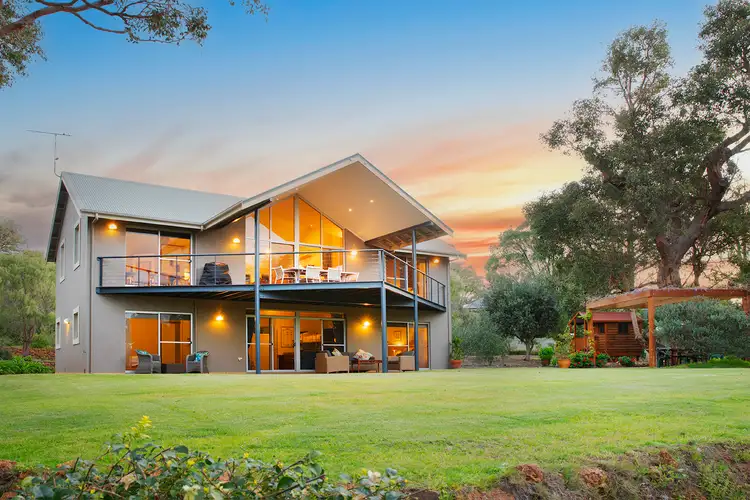5 Seaview Rise, Eagle Bay WA 6281