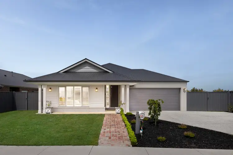 20 Poplar Drive, Romsey VIC 3434