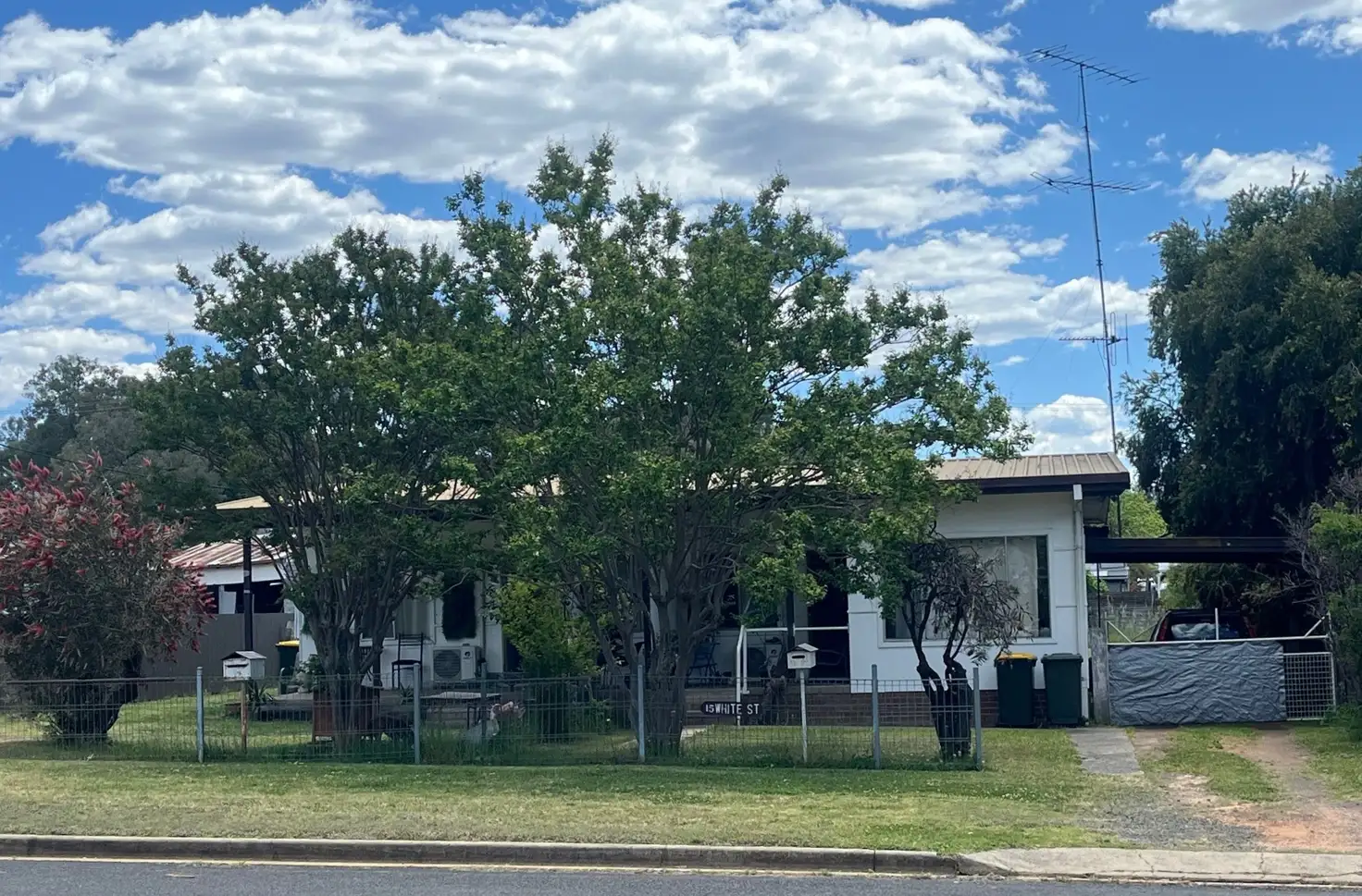 Main view of Homely block of units listing, 15 White St, Coonabarabran NSW 2357