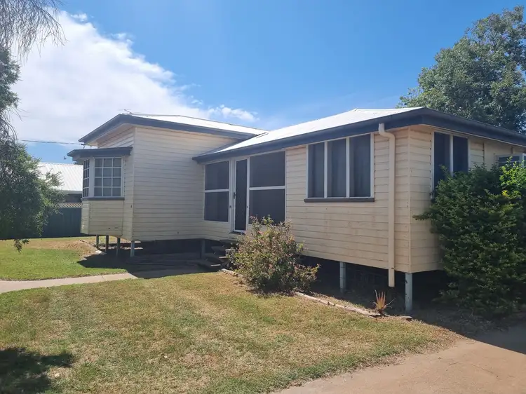 6 Wattle Drive, St George QLD 4487