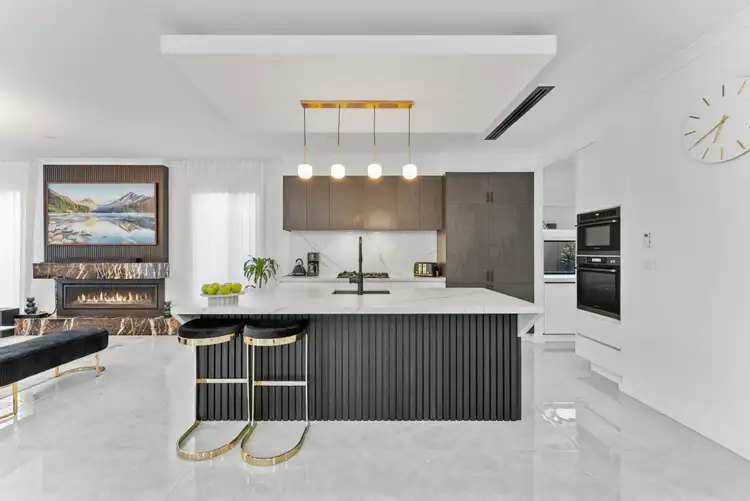 Fifth view of Homely house listing, 37 Varun Loop, Wollert VIC 3750