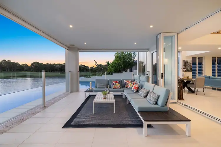 11 Francis Court, Pelican Waters QLD 4551