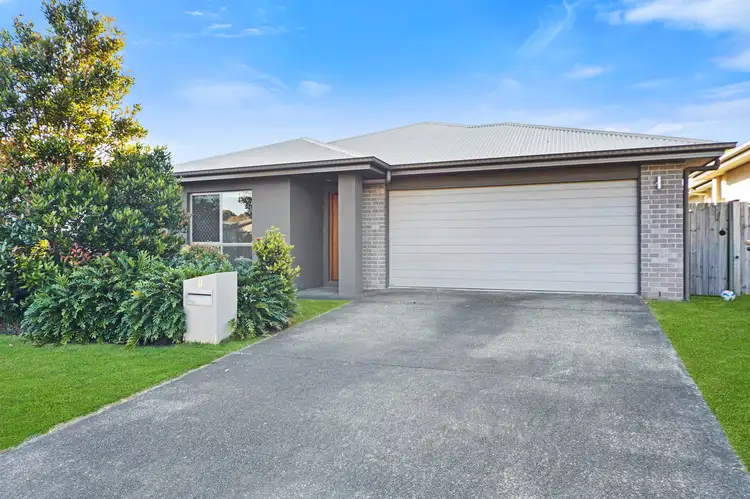 8 Bourke Crescent, Nudgee QLD 4014