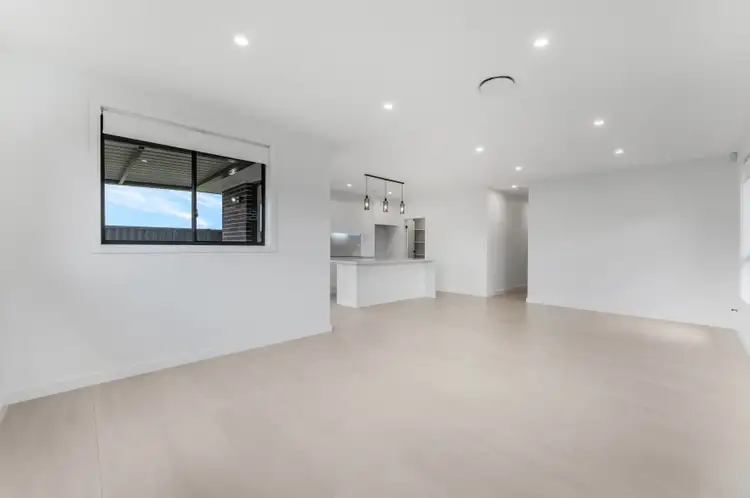 Fifth view of Homely house listing, 8 Diamondbird Road, Austral NSW 2179