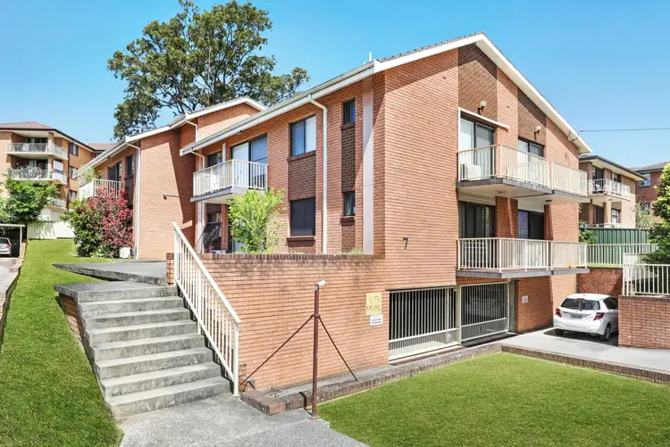 Second view of Homely unit listing, 8/7 Mercury Street, Wollongong NSW 2500