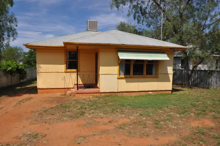 6 Elizabeth Crescent, Cobar NSW 2835