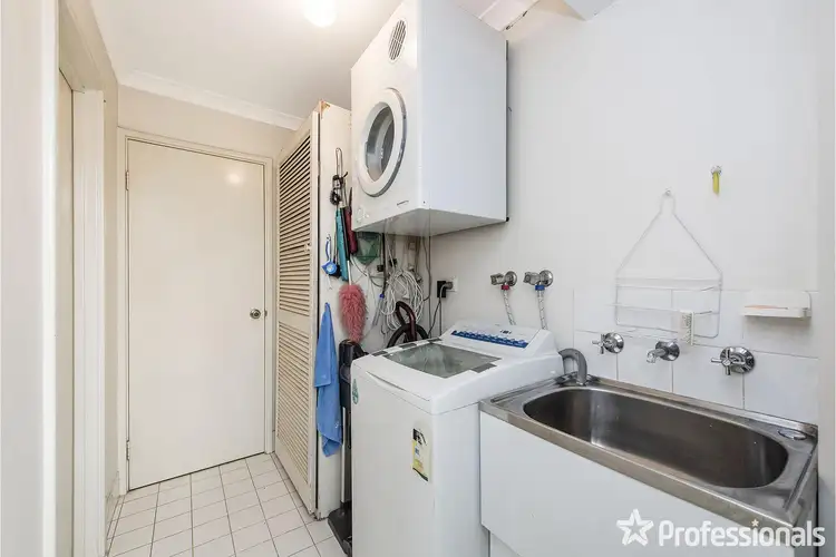 Sixth view of Homely unit listing, 4/11 Murray Court, Armadale WA 6112
