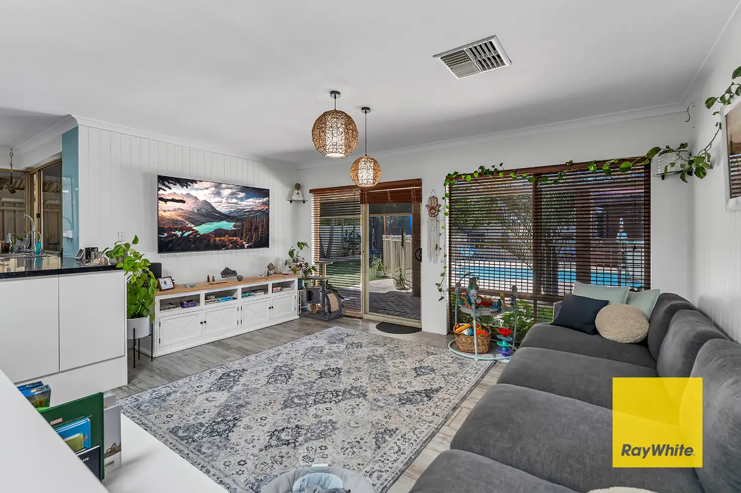 Main view of Homely house listing, 18 Lakeside Drive, Thornlie WA 6108