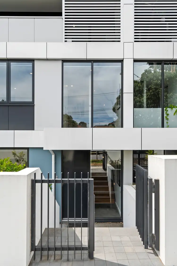 Second view of Homely townhouse listing, 2/312 Pascoe Vale Road, Essendon VIC 3040