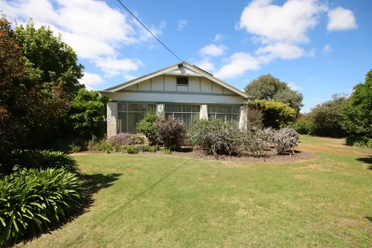 11-13 Bridge Road,, Rochester VIC 3561