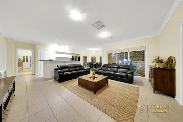 Fifth view of Homely house listing, 3 Shapiro Rise, South Morang VIC 3752