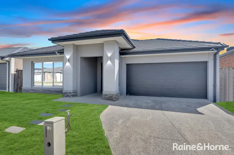 Main view of Homely house listing, 19 Pembridge Avenue, Williams Landing VIC 3027