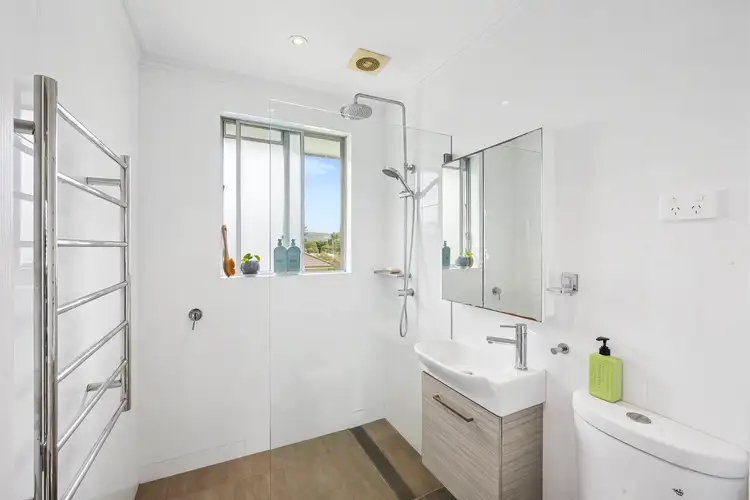 Fifth view of Homely unit listing, 15/27 Seabeach Avenue, Mona Vale NSW 2103