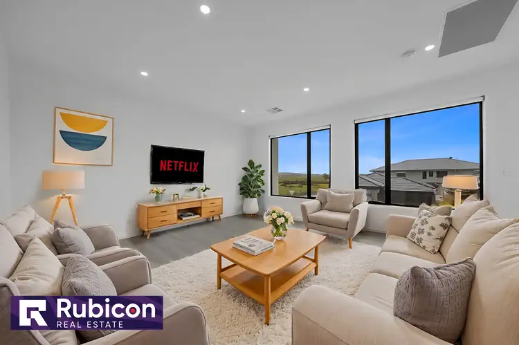 Fifth view of Homely house listing, 2 Chilworth Street, Donnybrook VIC 3064