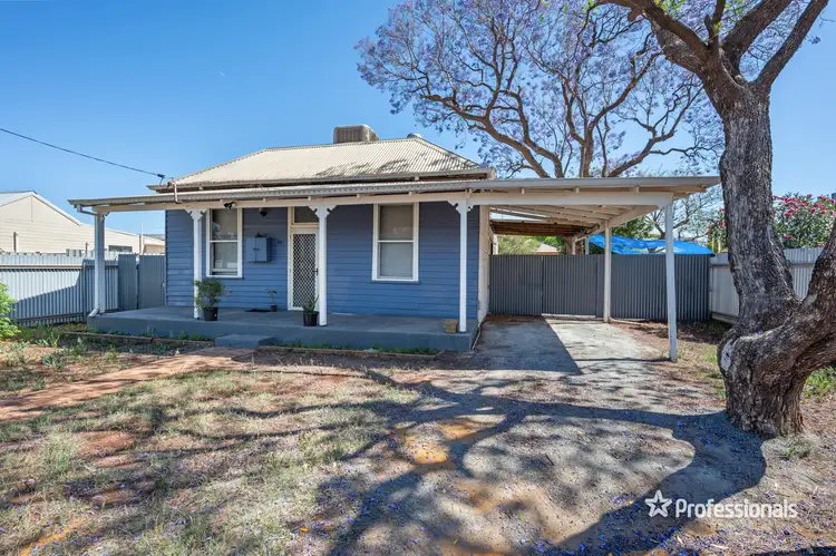 57 North Terrace, Boulder WA 6432