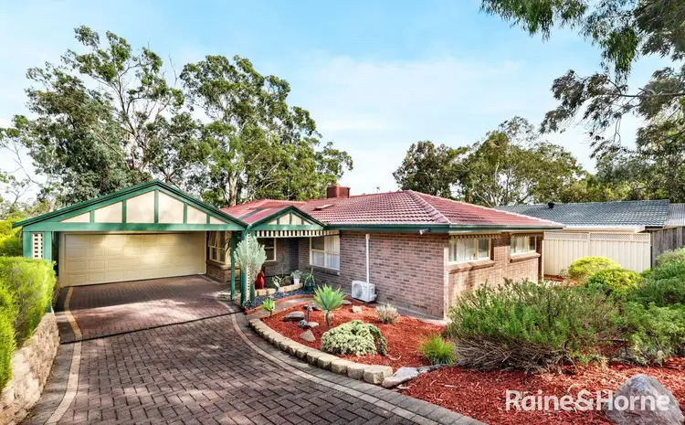 2 Hakea Avenue