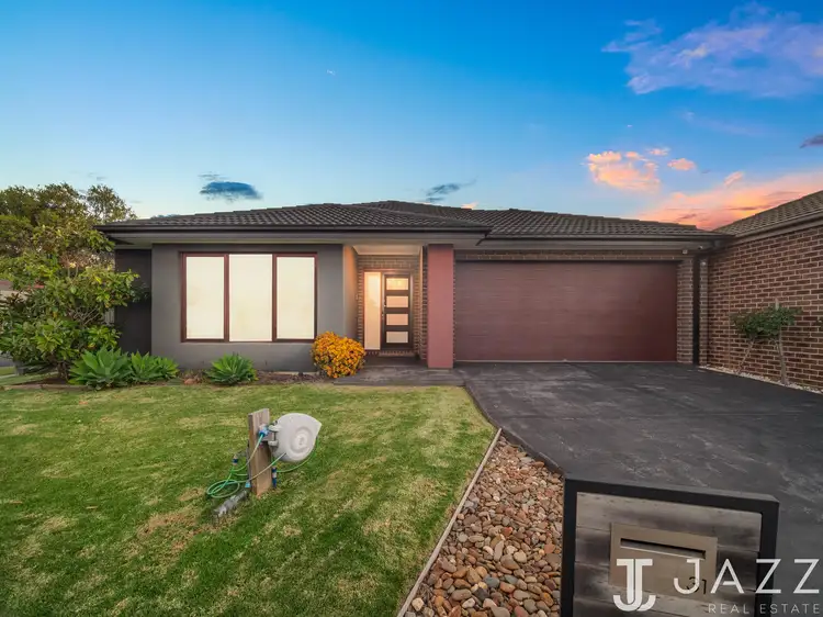 31 Solitude Crescent, Point Cook VIC 3030