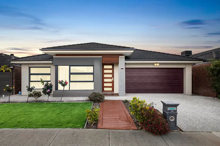 26 Dutch Avenue, Manor Lakes VIC 3024