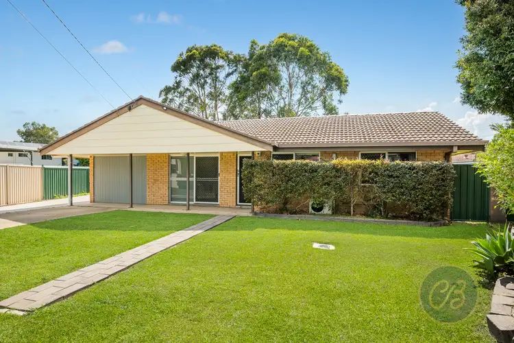 6 Oscar Crescent