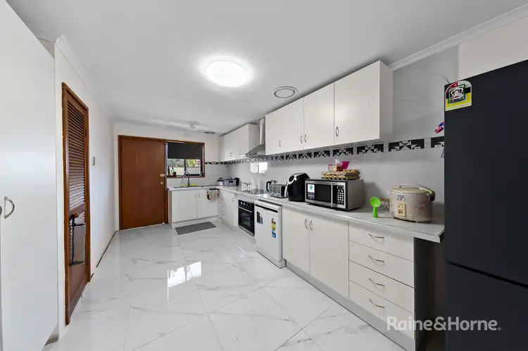 Sixth view of Homely house listing, 15 Axford Road, Kings Park VIC 3021