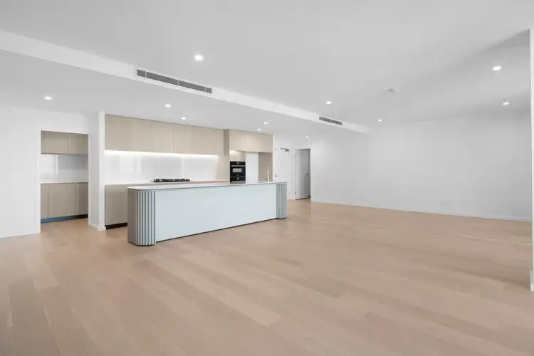 2303/180 Marine Parade, Labrador QLD 4215